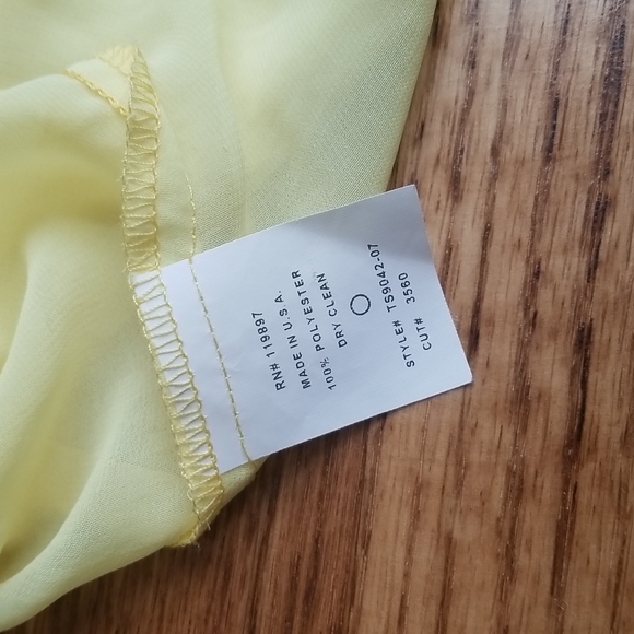 (M) Collective Concepts Sheer Pastel Flowy Short Sleeve Blouse - Picture 3 of 9